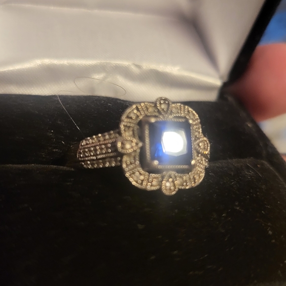 Ring - Picture 4 of 6